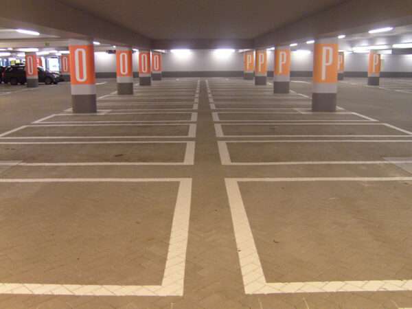 Belijning parkeergarages kaderlijnen