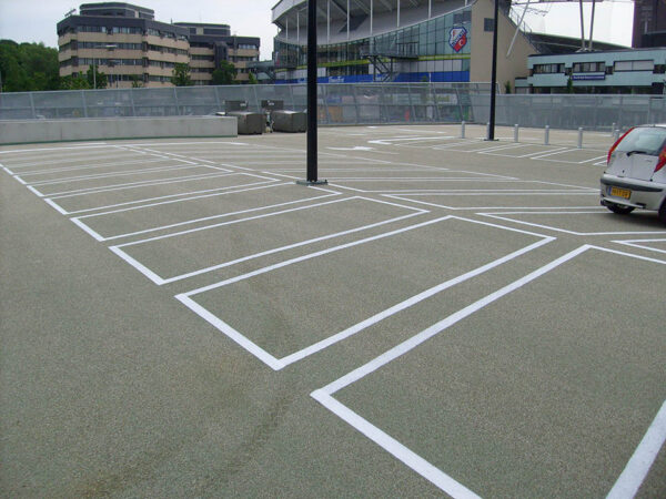 Belijning parkeerterrein kaderlijnen