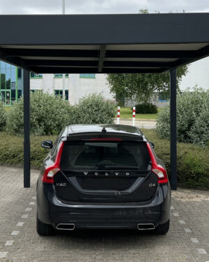 Carport met zonnepanelen