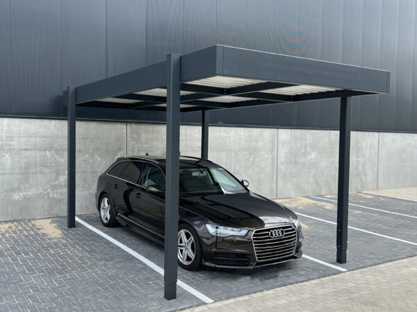 Carport met zonnepanelen