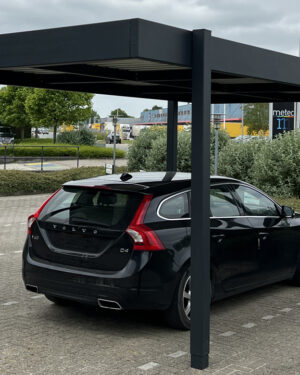 Carport met zonnepanelen