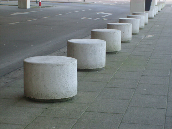 Poeven beton rond