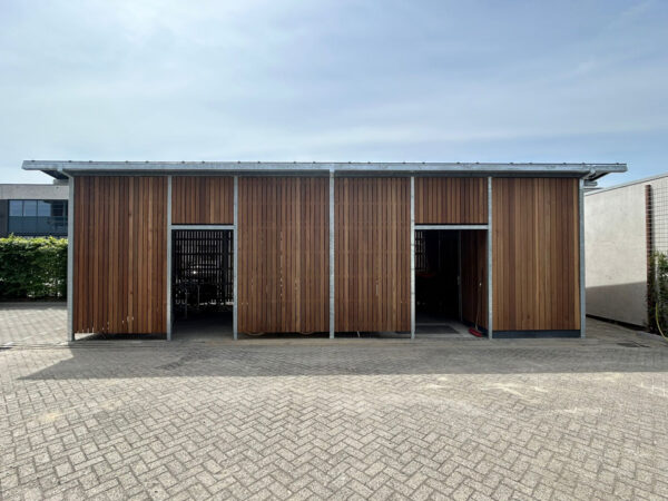 Fietsenstalling met solardak