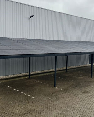 Carport met zonnepanelen