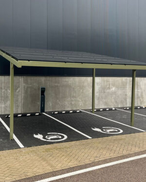 Carport met zonnepanelen