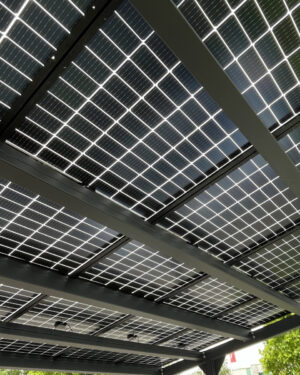 Solarcarport - carport met zonnepanelen