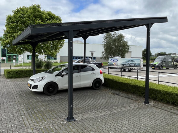 Carport met zonnepanelen - Solarcarport