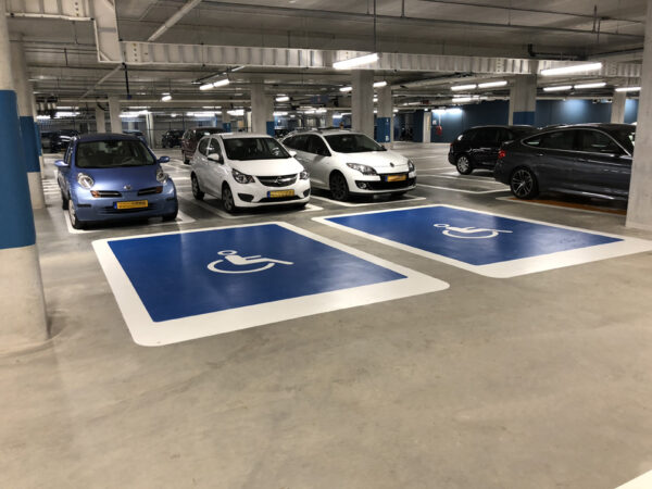 Wegmarkeringen symbool invalideparkerplaats