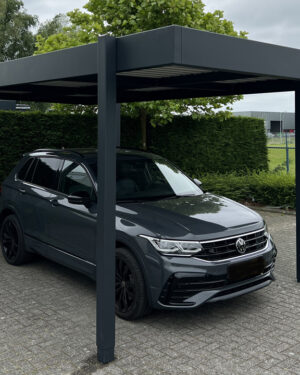 carport met zonnepanelen