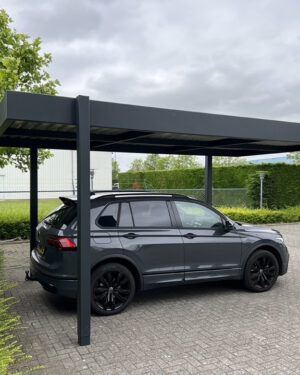 carport met zonnepanelen